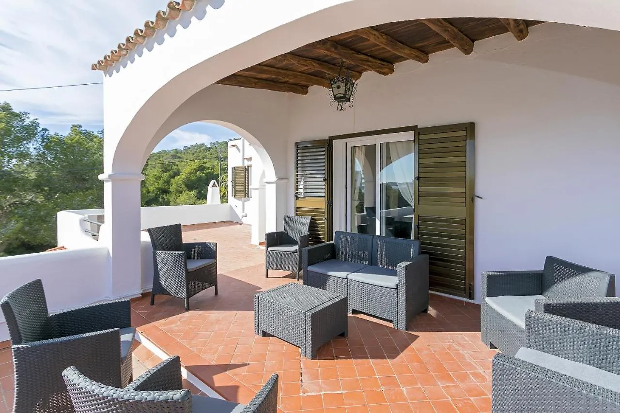 Can Ben Parit San Antonio  Villa